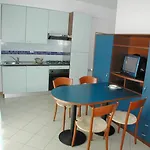 Oltremare 4*