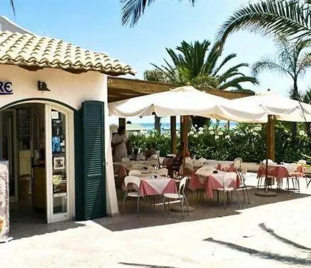 Oltremare Aparthotel 4*