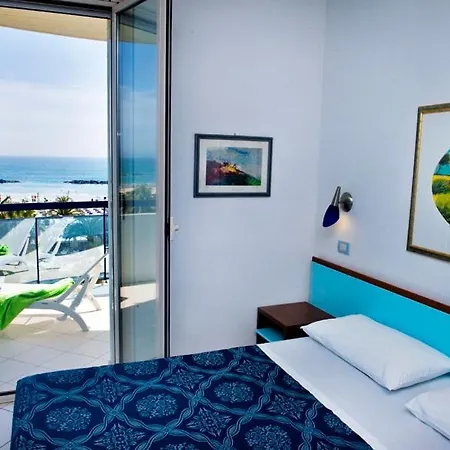 Oltremare Apartahotel